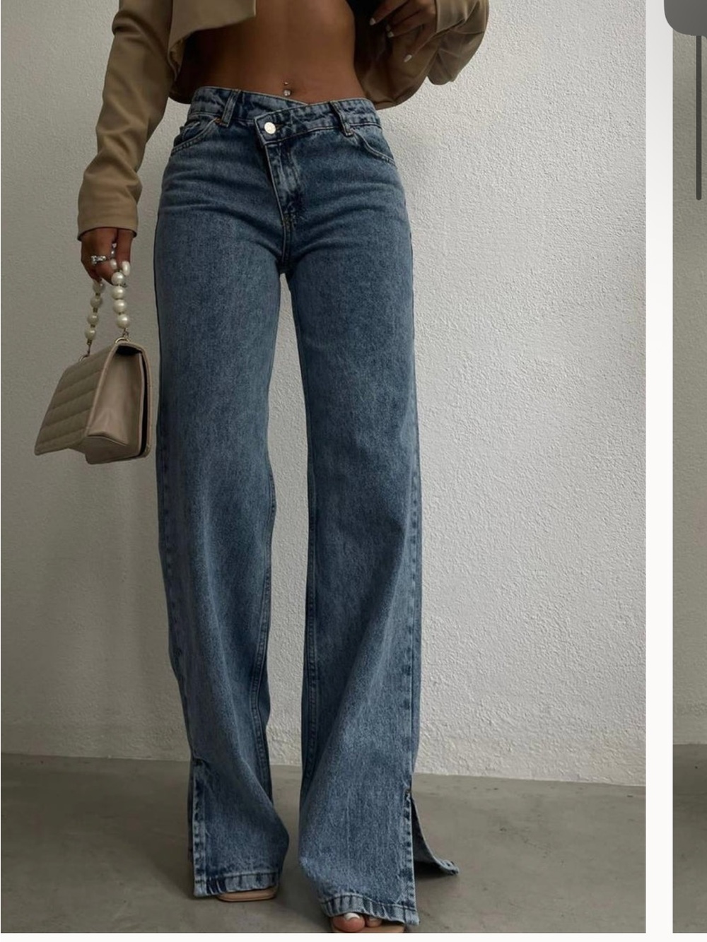 Classic High-Rise Wide Leg Flare Jeans in Washed Blue